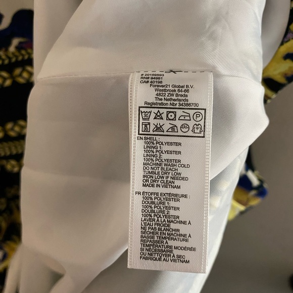 Forever 21 occasion dress. Size Small (approximately size 4). - Picture 4 of 7